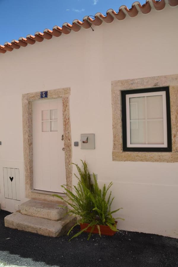Classic Lisbon Homes: Bright & Central In Belem Lisboa Exterior foto